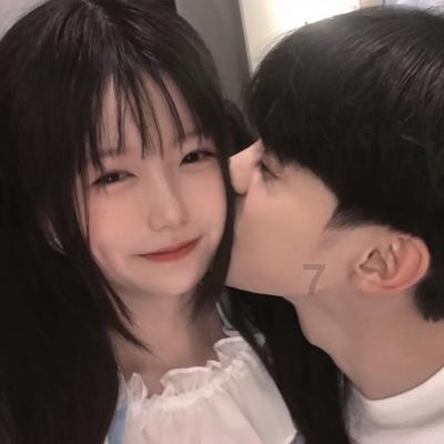 养大宝和二宝的时候区别真的很大,果然是一胎照书养,二胎当猪养